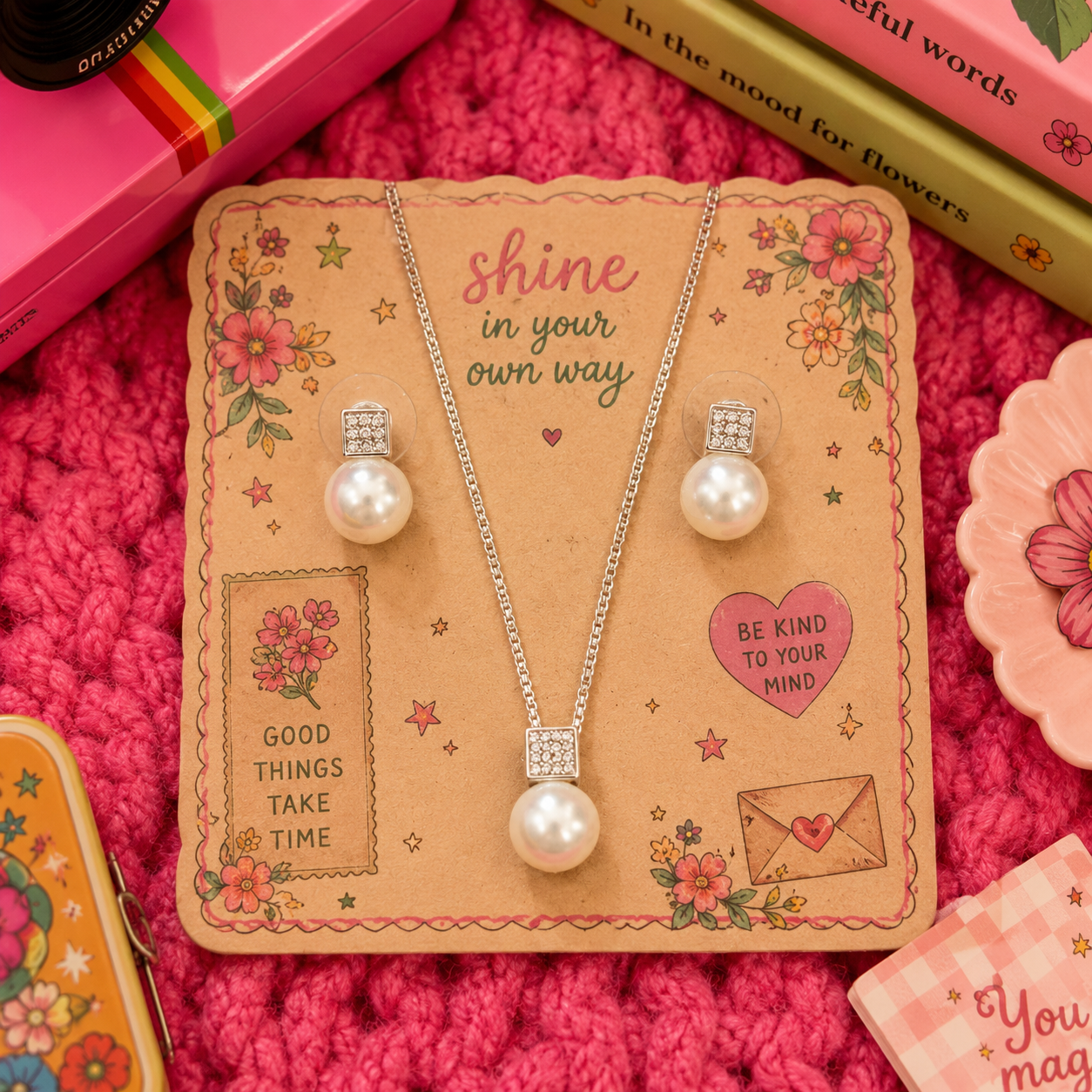 Silver cube pearl set
