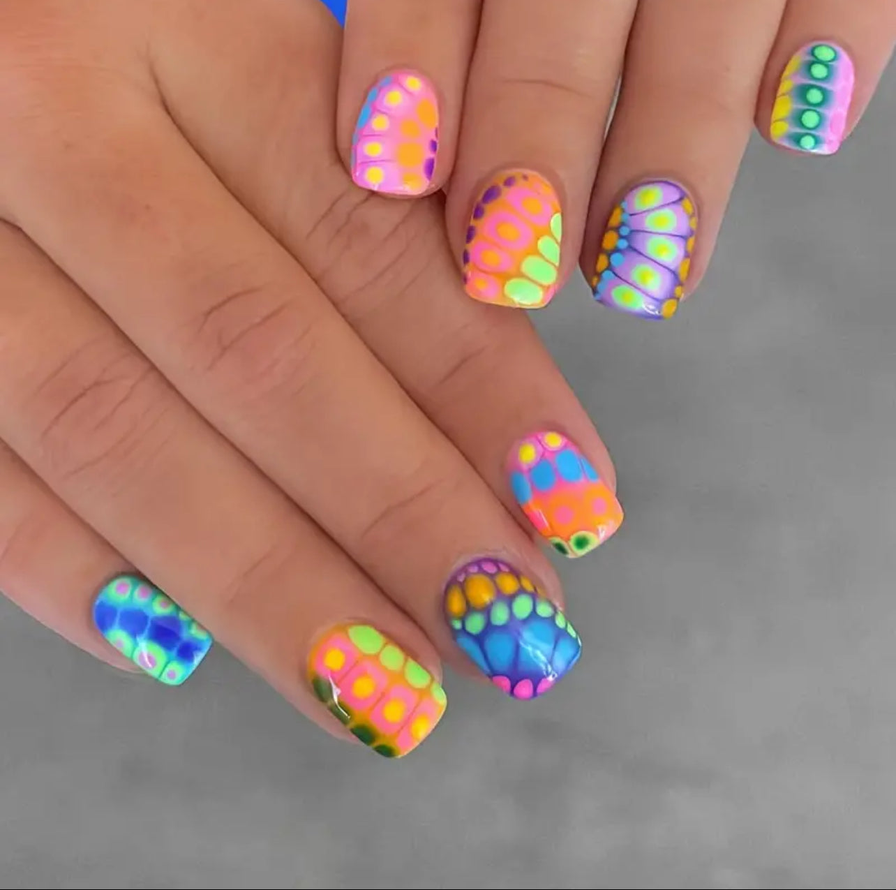 Neon Press on nails