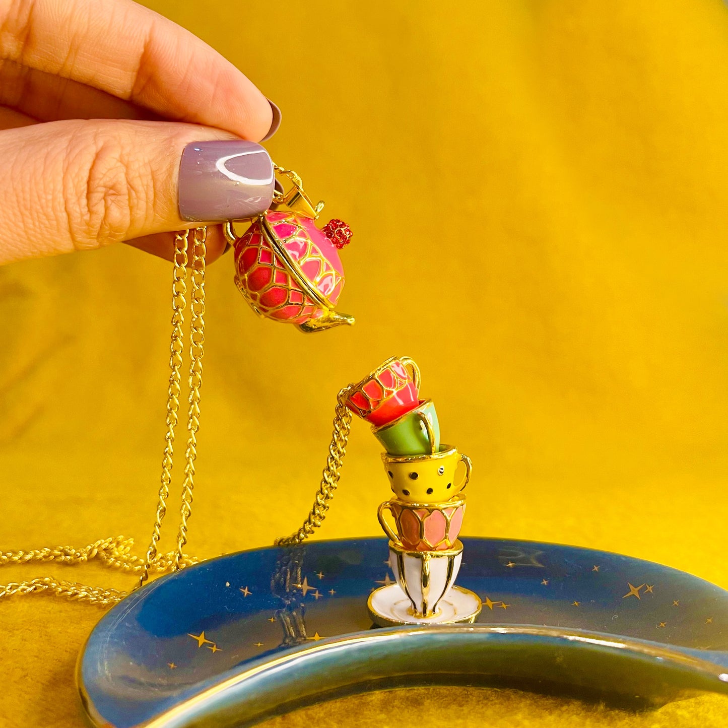 Teapot necklace