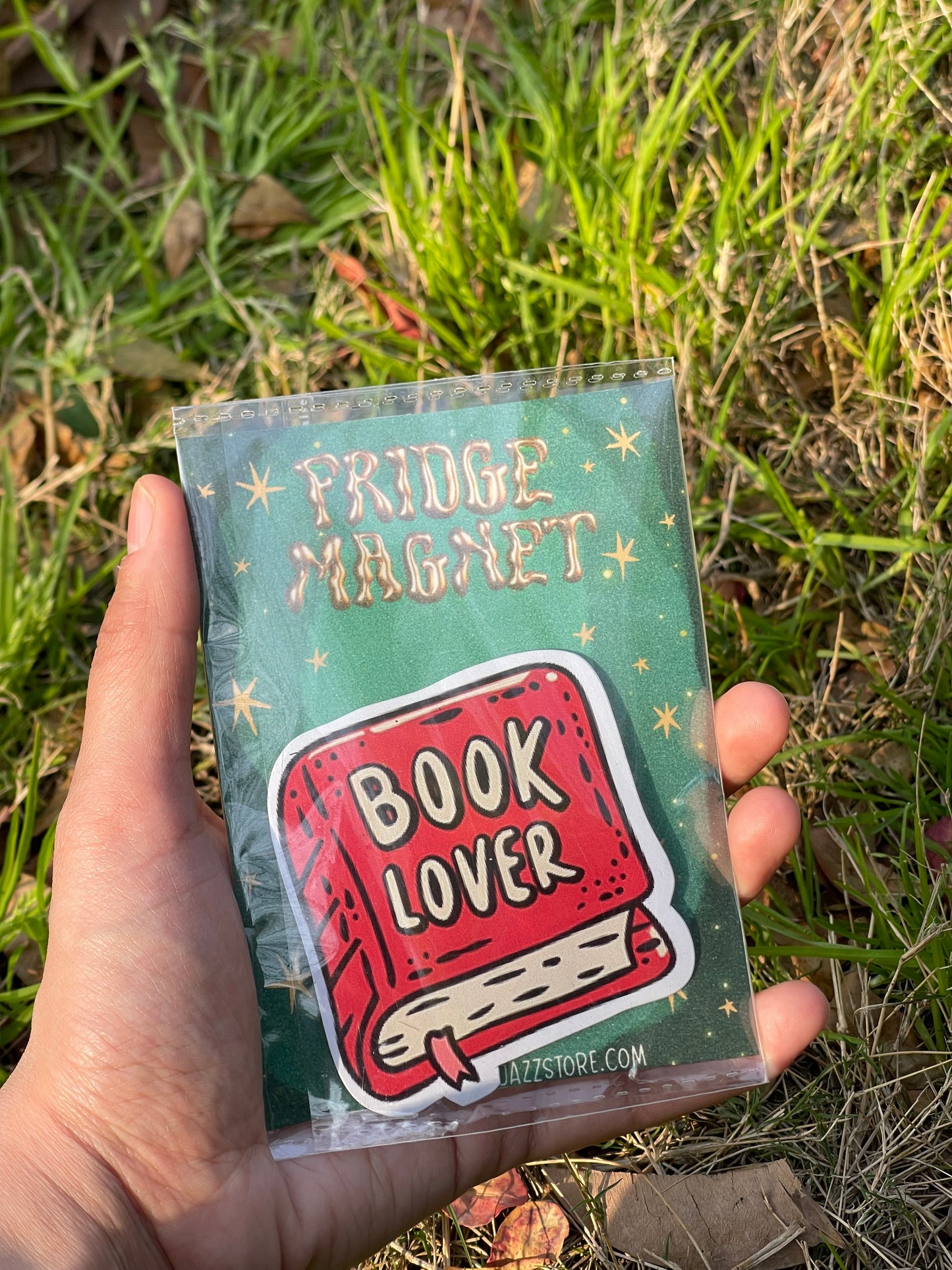 Book lover red magnet