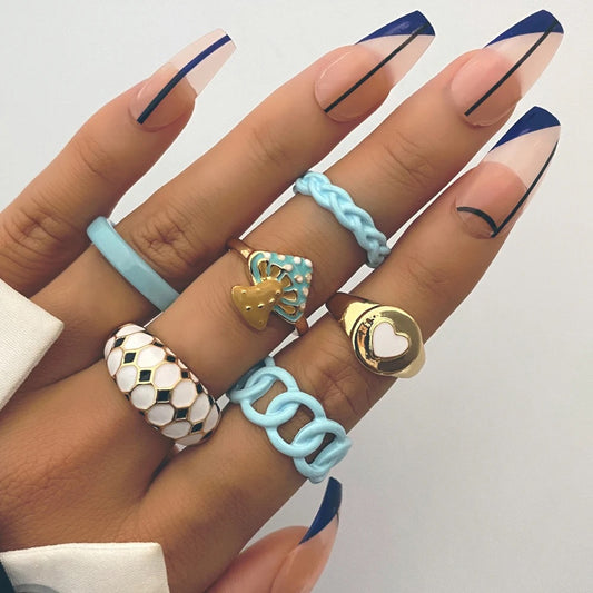 Quirky blue ring set