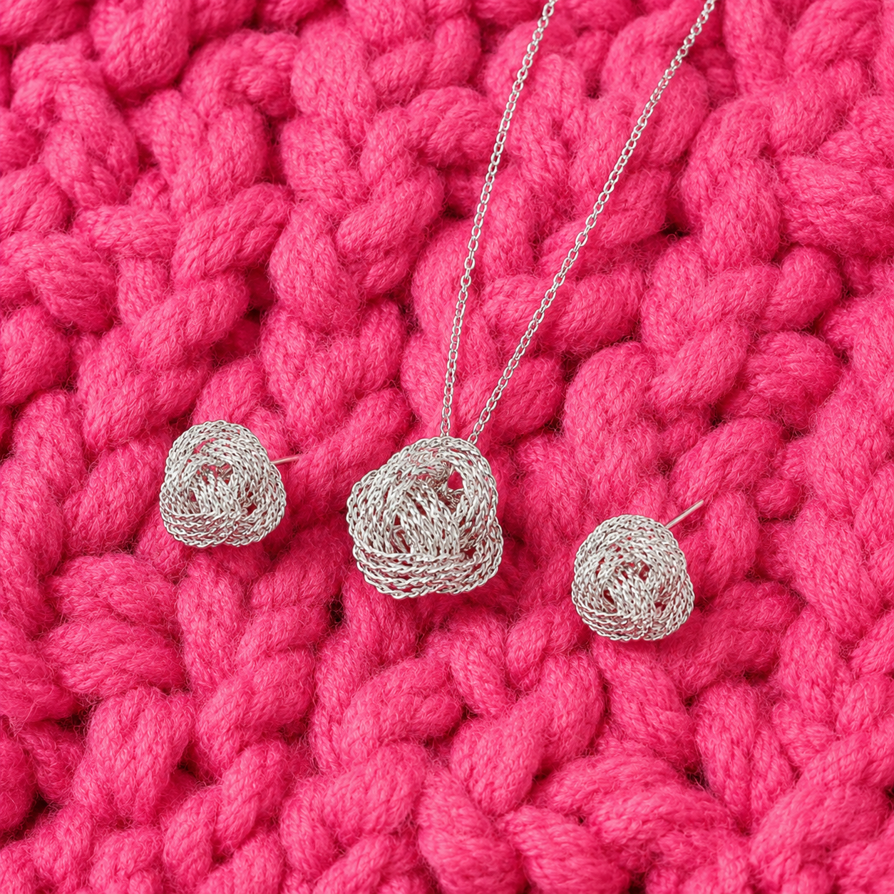 Silver knot set